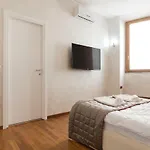 Rhome Suite