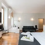 Rhome Suite